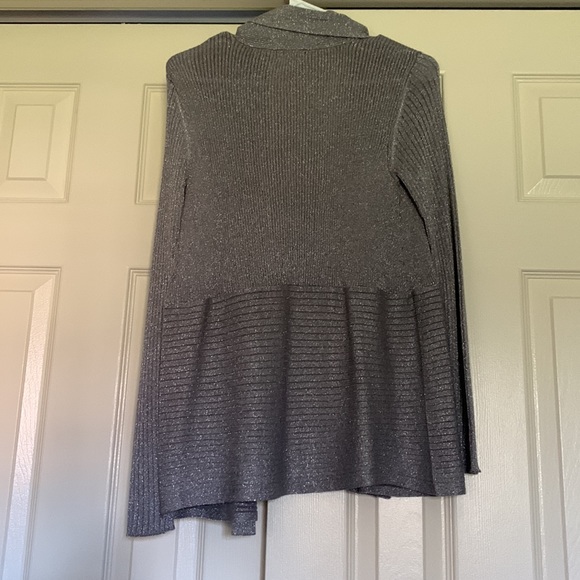 JM Petite Collection Size PS Silver Shimmer Cardigan - Picture 2 of 2